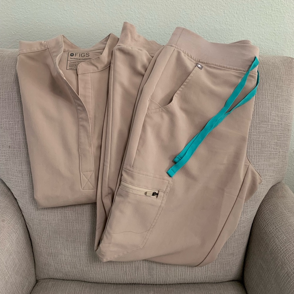 FIGS Boulder XS scrub set
